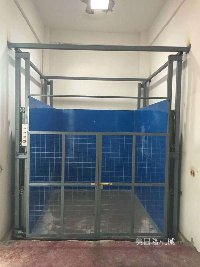 威海导轨式升降货梯价格
